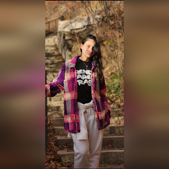 $8 POP-UP SHOW - Picture 3 of 16